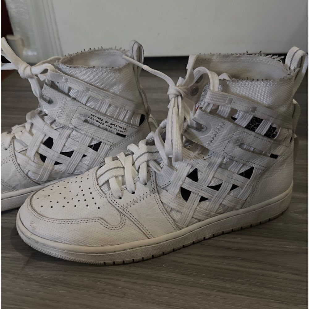 Nike size 10 - Picture 5 of 7